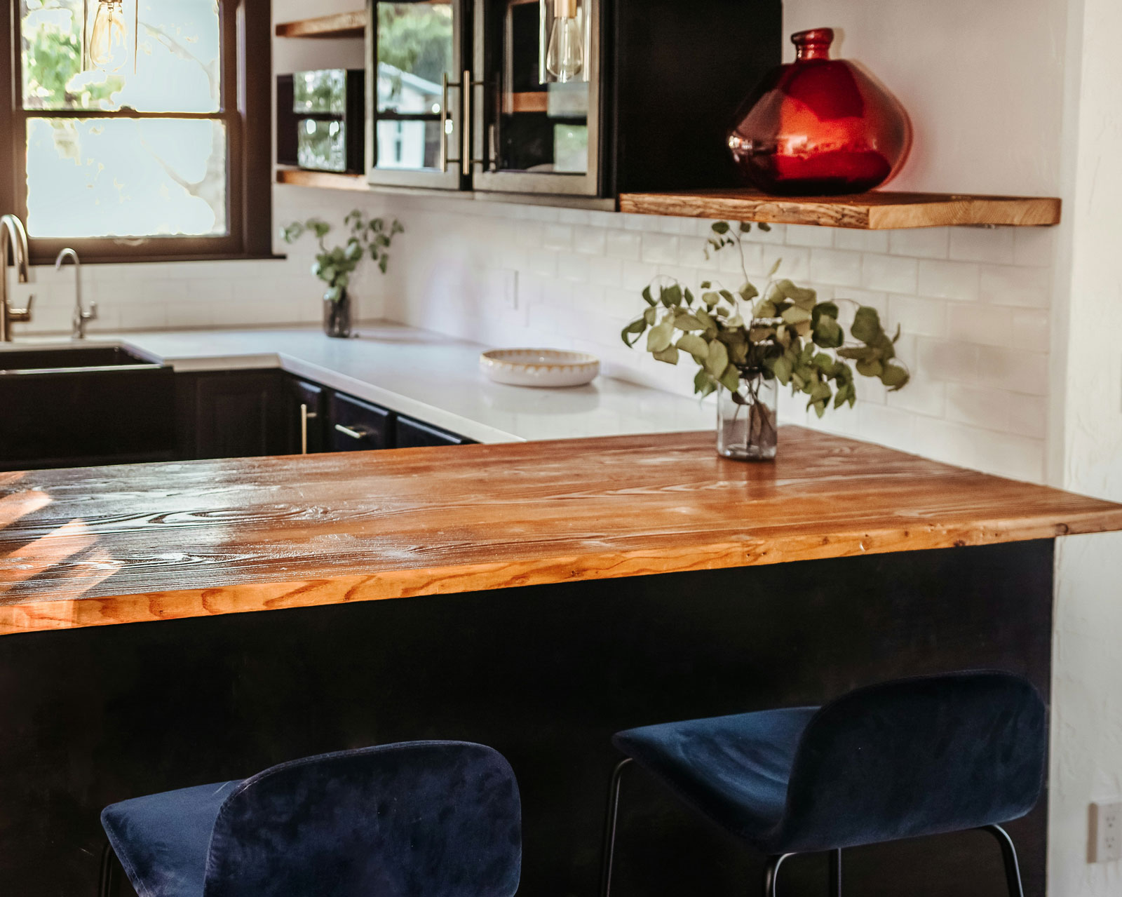Wooden Kitchen Island with Stools